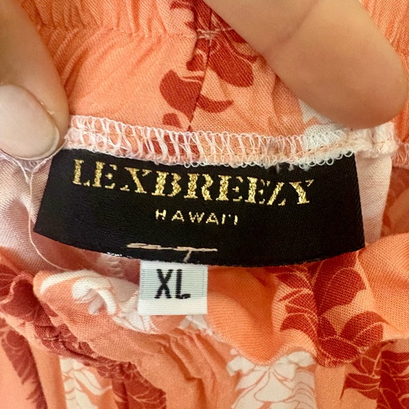 Red and White Orange Leaf Patterned flowey pants - Picture 5 of 7